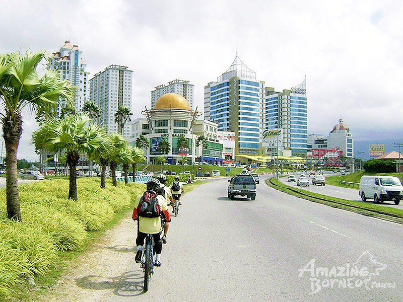 Cycling - Kota Kinabalu City Easy Ride - Amazing Borneo Tours